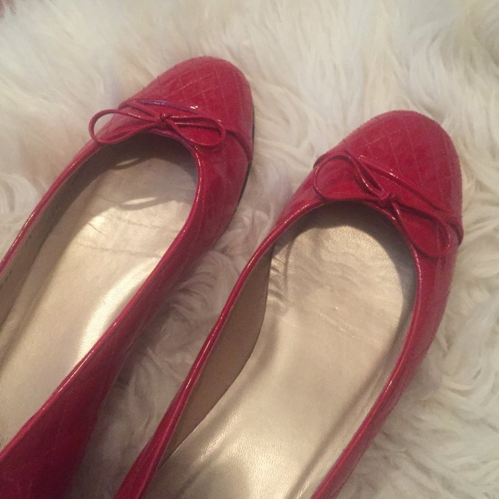 Stuart Weitzman Low Block Heel Cap Toes In Chanel… - image 6